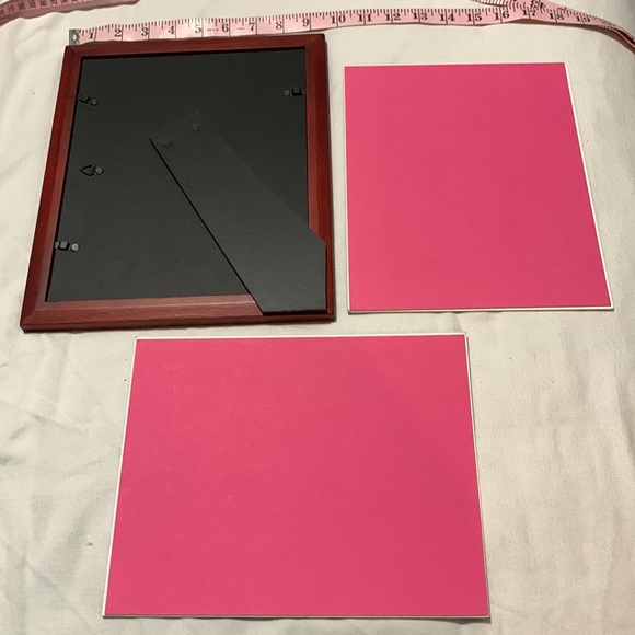 One Frame & Two Prints - Picture 5 of 13